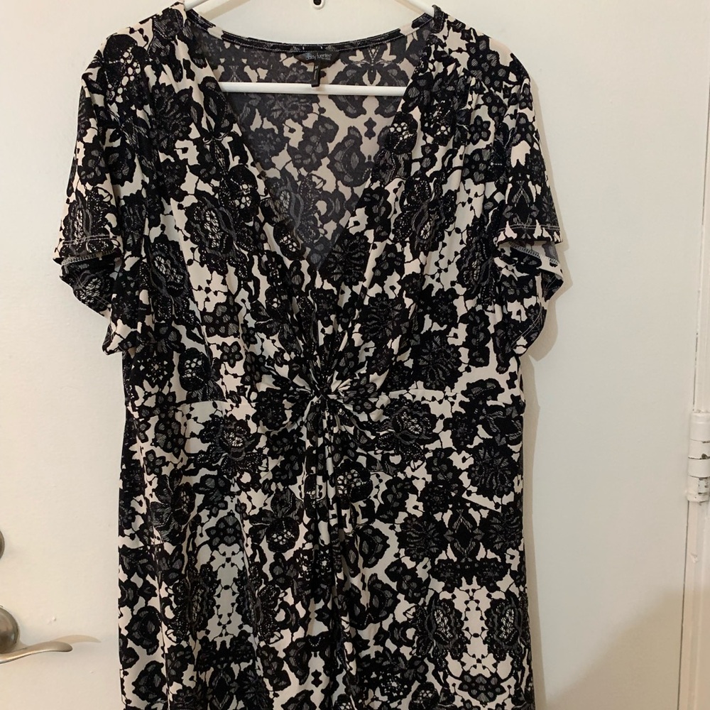 Women’s Daisy Fuentes Dress size 3xl